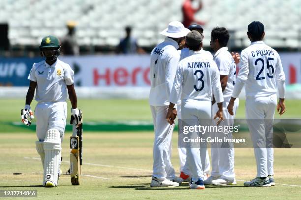 Shardul Thakur and team mates of India celebrate the wicket of Keegan Peterson of South Africa during day 4 of the 3rd Betway WTC Test match between...