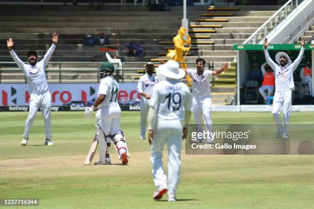 Indian players appeal during day 4 of the 3rd Betway WTC Test match between South Africa and India at Six Gun Grill Newlands on January 14, 2022 in...