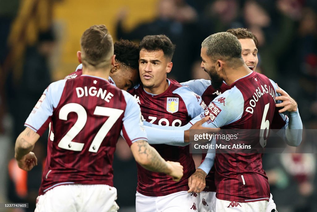 Aston Villa v Manchester United - Premier League