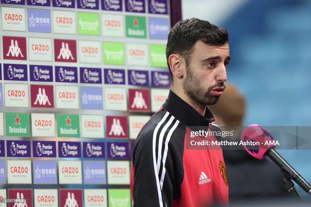 Aston Villa v Manchester United - Premier League