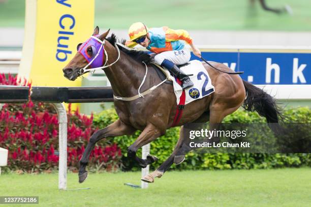 May 31 : Jockey Chad Schofield riding Ka Ying Star wins the Race 9 Lion Rock Trophy at Sha Tin Racecourse on May 31, 2020 in Hong Kong.