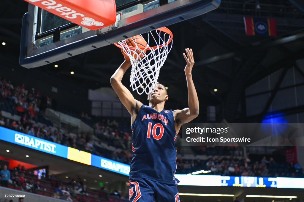 COLLEGE BASKETBALL: JAN 15 Auburn at Ole Miss