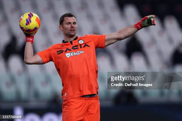 Daniele Padelli of Udinese Calcio controls the ball during the Serie A match between Juventus and Udinese Calcio at Allianz Stadium on January 15,...
