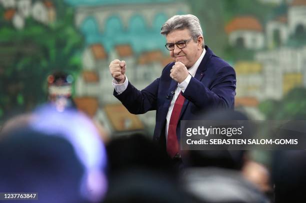 Presidential candidate of La France Insoumise left-wing party Jean-Luc Melenchon delivers a speech during a campaign meeting in Nantes, on January...
