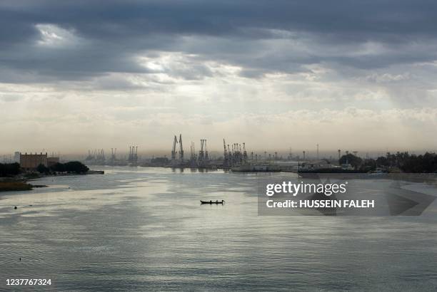 Basra Rivers Basra Port Photos and Premium High Res Pictures - Getty Images