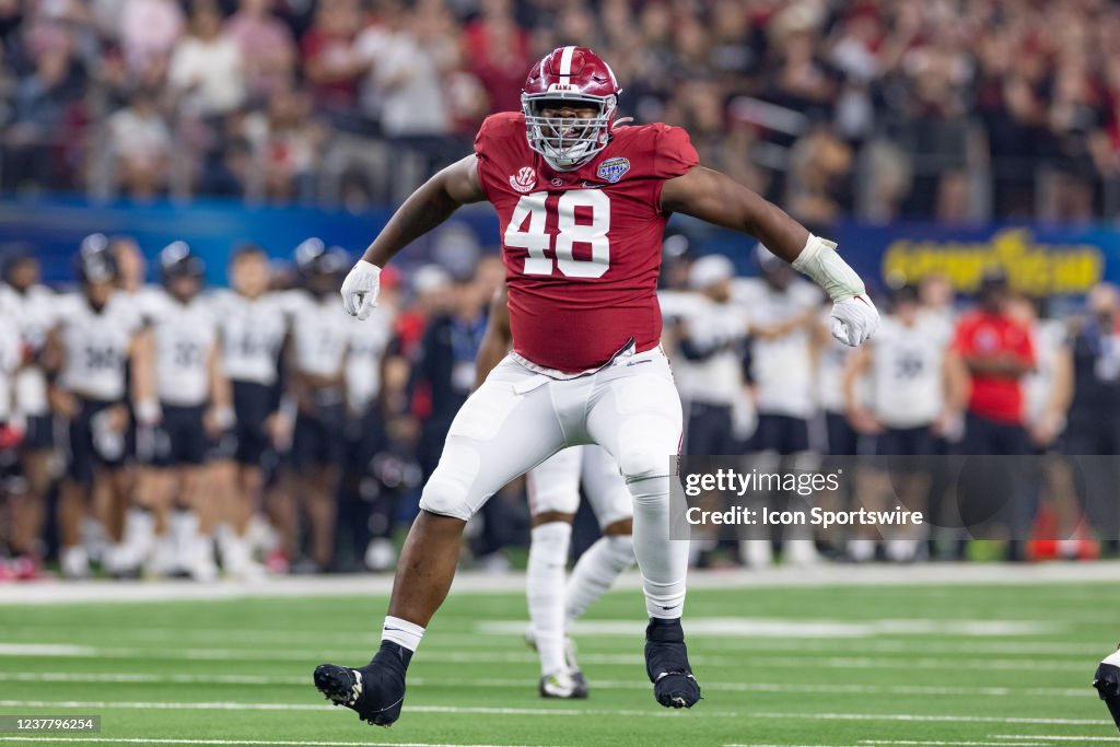 COLLEGE FOOTBALL: DEC 31 CFP Semifinal - Goodyear Cotton Bowl - Cincinnati v Alabama