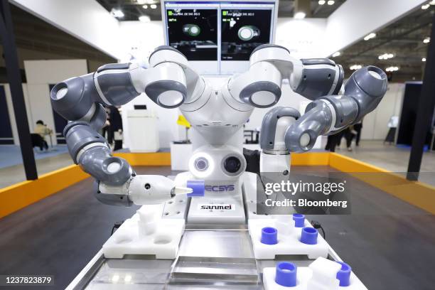 Robodex Japan Robot Robodex Exhibition Photos and Premium High Res Pictures ...