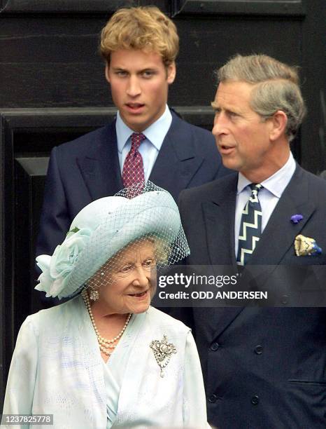 Queen Elisabeth, the Queen mother, greets the crowd on her 101st birthday together with grandson Prince Charles and grand grandson Prince William at...