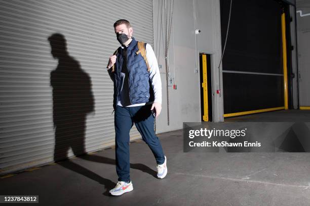 Players and staff enter arena before the game on January 19, 2022 at NYCB Live's Nassau Coliseum in Uniondale, New York. NOTE TO USER: User expressly...