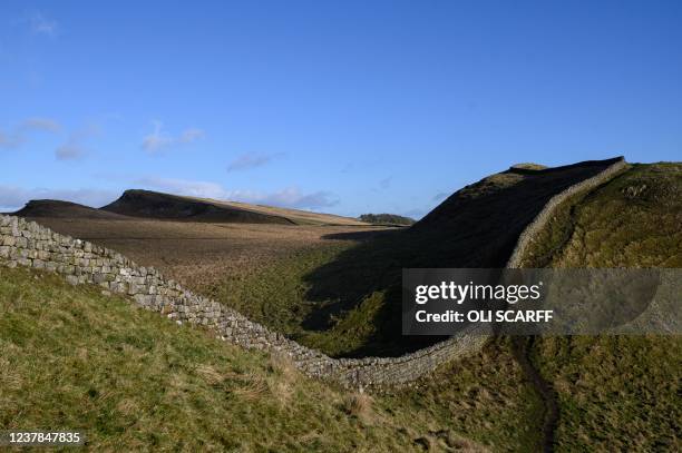 Hadrian Line 2,145 Hadrians Wall Stock Photos, High-Res Pictures, and Images - Getty ...