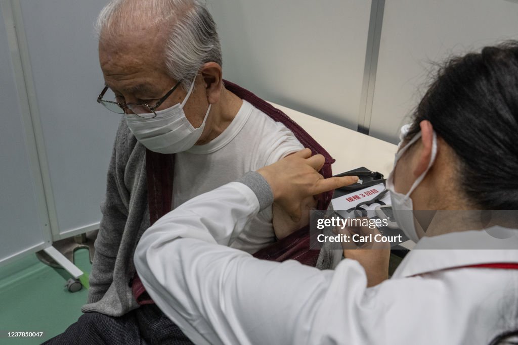 Japanese Pensioners Receive Coronavirus Booster Shots