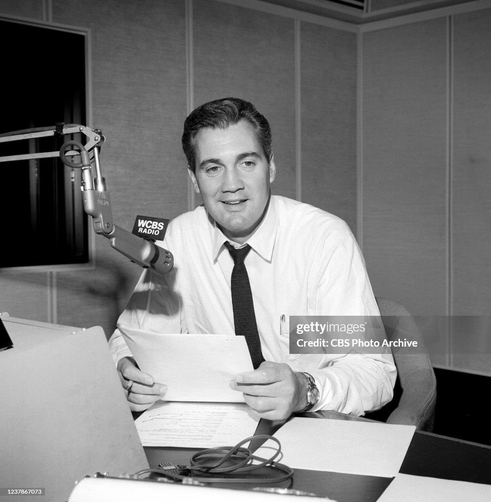 Getty Rudia Pat Summerall at CBS Radio microphone. He is in a CBS Radio studio ...
