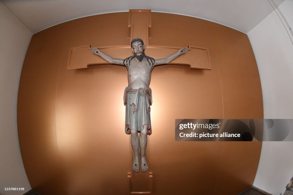 Ducal Georgianum - Cross