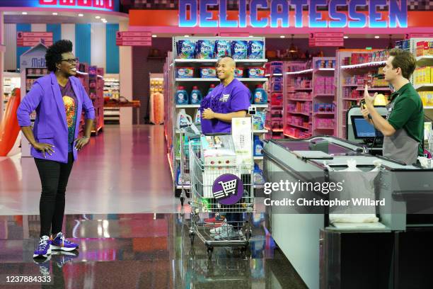 Pounds of Twisted Steel and Sex Appeal Three-time Emmy® nominee and comedienne Leslie Jones is back with a stockpile of groceries and more good times...