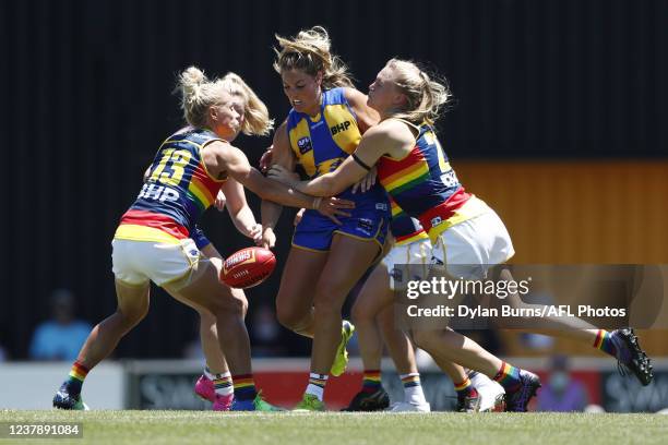 Laurie Mckinnon Photos and Premium High Res Pictures Getty Images