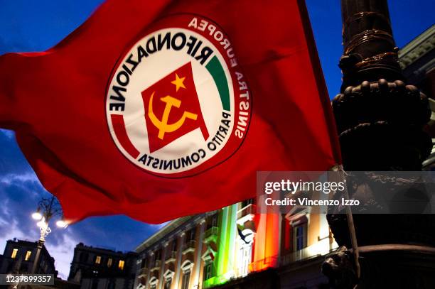 Communist Party flag placed in Piazza Plebiscito in Naples with the words "We will not pay the costs of the Pandemic, health is not a privilege"...
