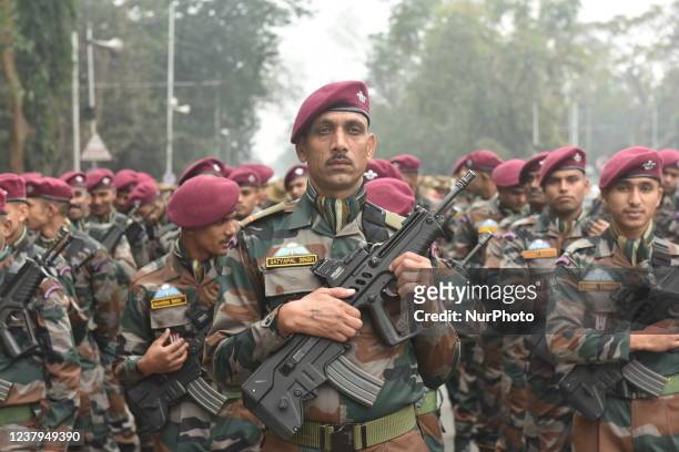Indian Army Commando Photos and Premium High Res Pictures - Getty Images