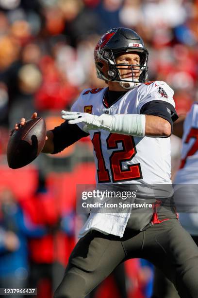 Tampa Bay Buccaneers quarterback Tom Brady during the NFC Divisional playoff game between the Los Angeles Rams and the Tampa Bay Buccaneers on...