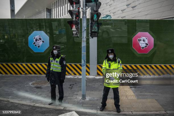 Police Perimeter Example Police Perimeter Photos and Premium High Res Pictures - Getty Images