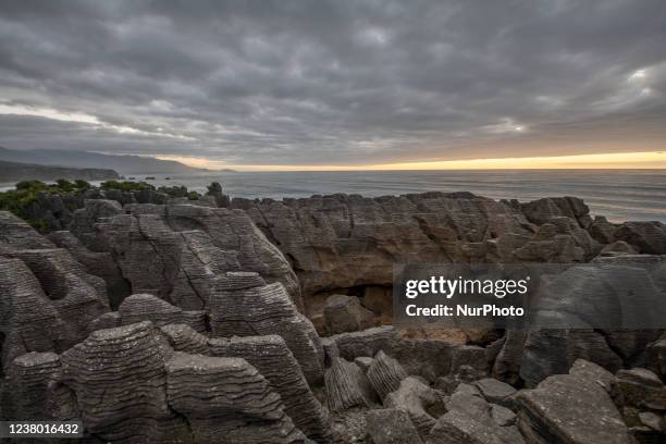 Pancake Rocks Geological Process Punakaiki Pancake Rocks New Zealand Photos and Premium High Res ...