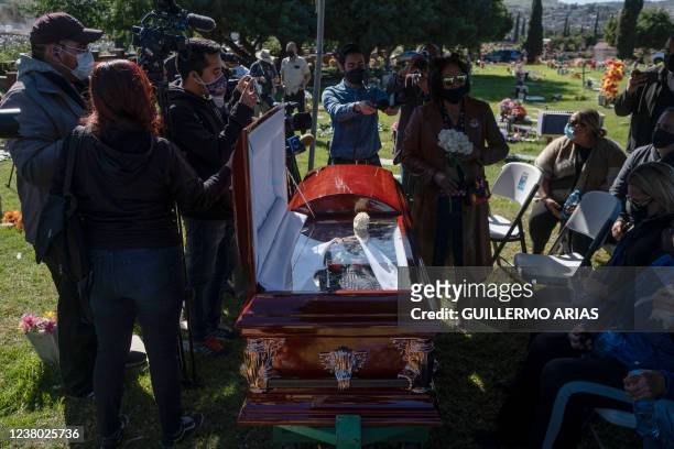 Relatives and friends of murdered journalist Lourdes Maldonado, mourn during his burial at Monte de los Olivos Cemetery in Tijuana, Baja California...