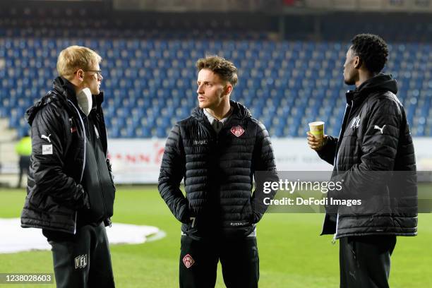 Soeren Bertram of VfL Osnabrueck, Mirnes Pepic of FC Wuerzburger Kickers and Aaron Opoku of VfL Osnabrueck look on during the 3. Liga match between...