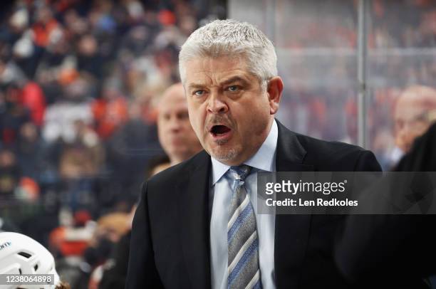 Head Coach of the Los Angeles Kings Todd McLellan reacts on the bench during the first period of his team's game against the Philadelphia Flyers at...