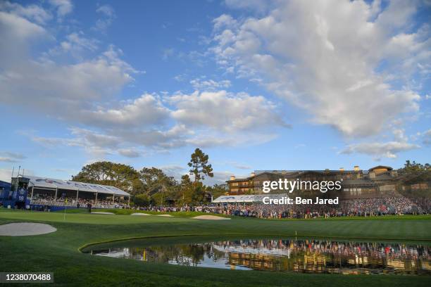 View of the 18th hole during the final round of the Farmers Insurance Open at Torrey Pines South on January 29, 2022 in San Diego, California.