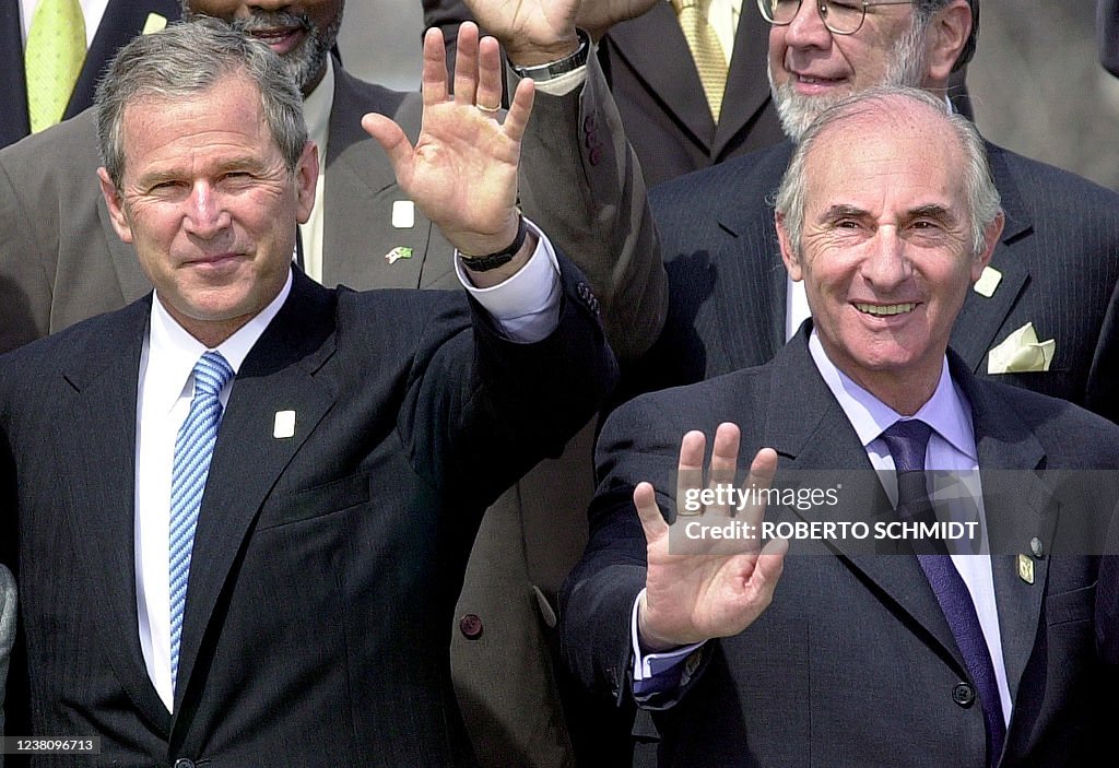 CANADA-SUMMIT-BUSH-DE LA RUA