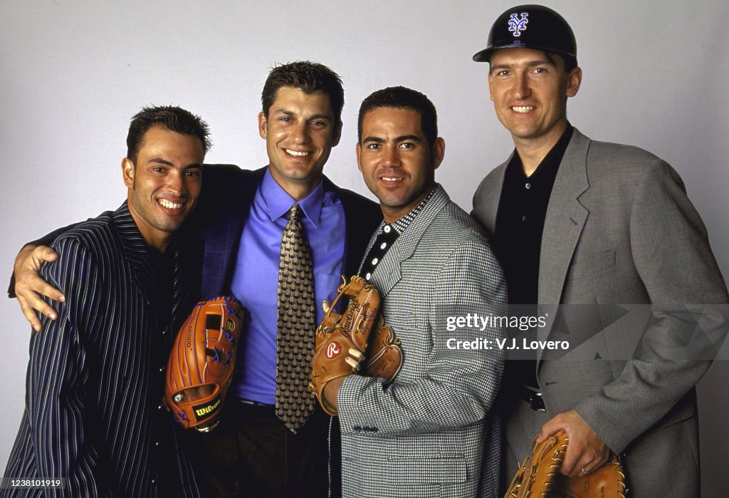 Robin Rey Casual portrait of New York Mets infielders Rey Ordonez, Robin... News ...