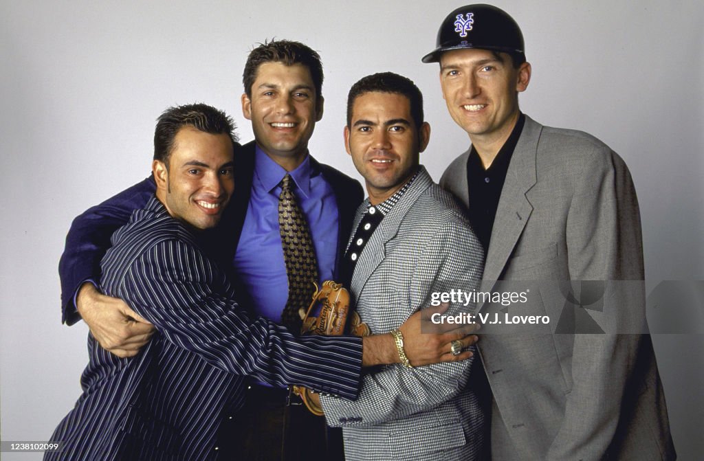 Robin Rey Casual portrait of New York Mets infielders Rey Ordonez, Robin... News ...