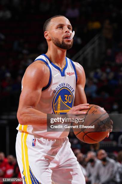 Stephen Curry Free Throw Photos and Premium High Res Pictures - Getty ...