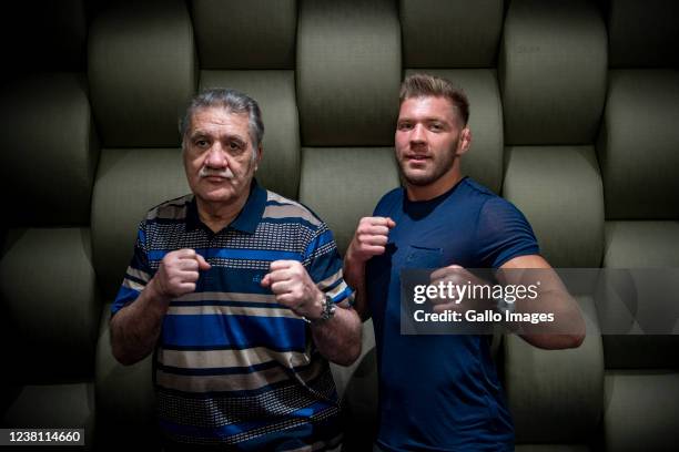 93 Gerrie Coetzee Stock Photos High Res Pictures And Images Getty 93-gerrie-coetzee-stock-photos-high-res-pictures-and-images-getty