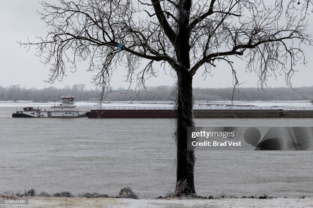 Large Winter Storm Brings Ice And Snow To Large Swath Of Southern States Up Through Northeast