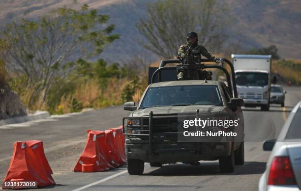 Members of the Mexican Army patroling the road between San Cristobal de las Casas and Tuxtla Gutierrez. On Wednesday, February 2 in San Cristobal de...