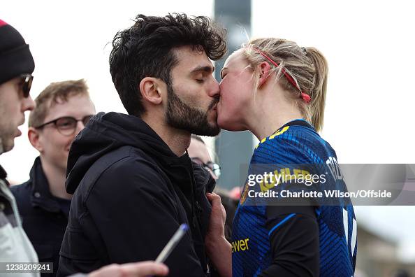 Jackie Groenen Of Man Utd Shares A Sweet Moment With Her Partner... News Photo - Getty Images