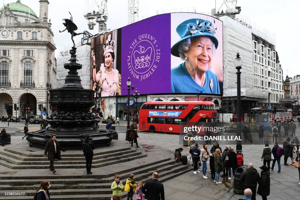 BRITAIN-ROYALS-JUBILEE-QUEEN