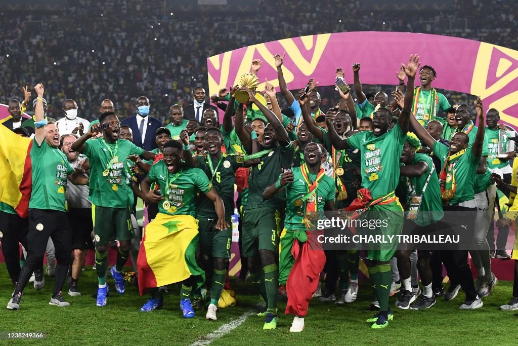 TOPSHOT-FBL-AFR-AFCON-2021-2022-SEN-EGY-TROPHY