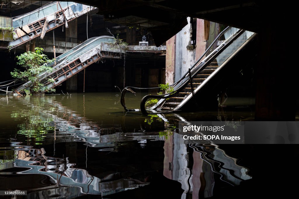 New world abandoned mall seen flooded.
Faculty of...