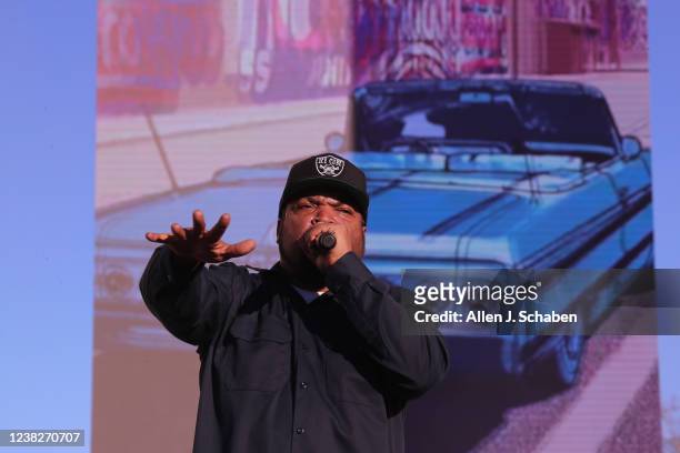 Los Angeles, CA Rapper Ice Cube performs at the Busch Light Clash At The Coliseum, a NASCAR exhibition race at the historic LA Memorial Coliseum in...