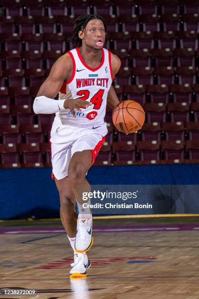Daniel Oturu of the Windy City Bulls dribbles the ball during an NBA G League game against the Raptors 905 at the Paramount Fine Foods Centre on...