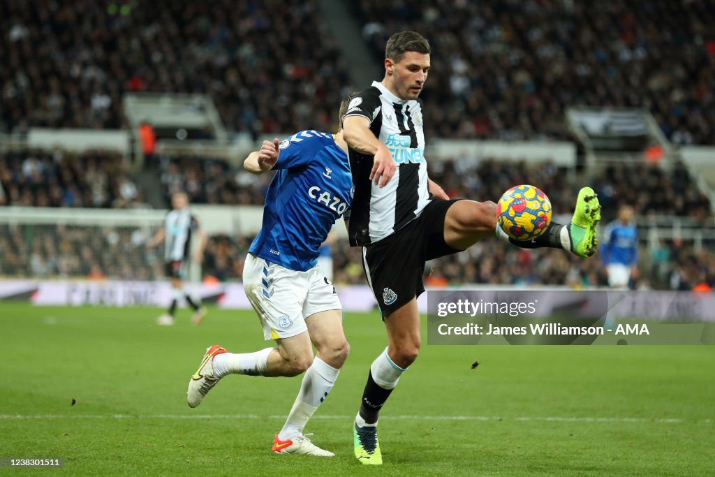 Newcastle United v Everton - Premier League