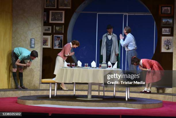 Maximilian Diehle, Henny Reents, Yu Fang, Anna Julia Antonucci, Thomas Heinze during the press rehearsal of the play "Der Chinese" at Komoedie am...