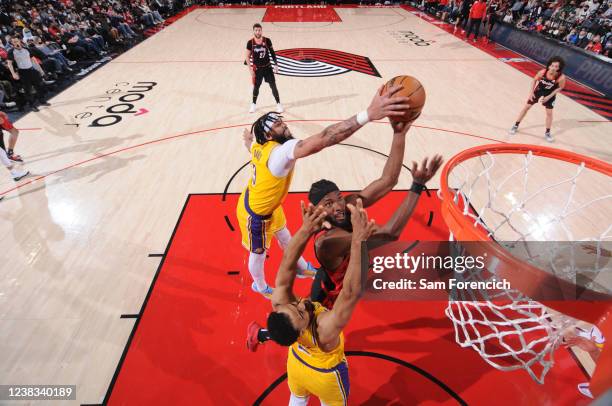Tony Blocks Lakers Blocks Photos and Premium High Res Pictures - Getty Images