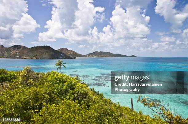 island of providencia as seen from cayo cangre - providencia colombia stock pictures, royalty-free photos & images