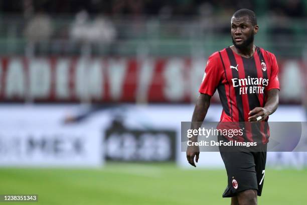 Franck Kessie of AC Milan looks on during the Coppa Italia match between AC Milan and SS Lazio at Stadio Giuseppe Meazza on February 9, 2022 in...