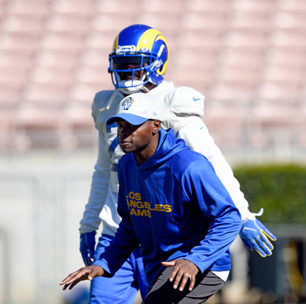 Defensive coordinator Raheem Morris of the Los Angeles Rams holds practice in preparation for the Super Bowl LVI at the Rose Bowl Stadium on February...