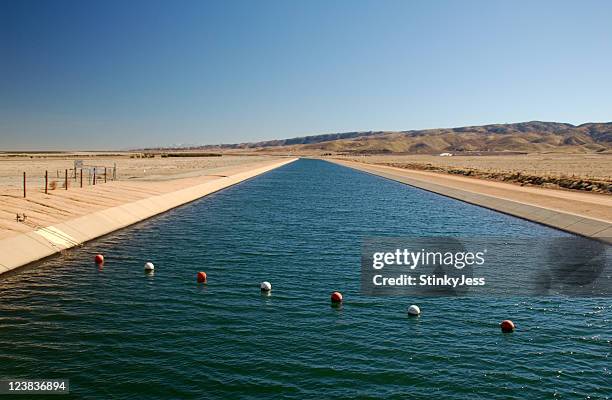 california aqueduct - sea channel stock-fotos und bilder