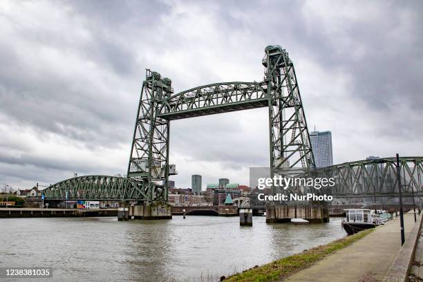 The iconic historic De Hef - Koningshavenbrug Bridge in the Dutch port city of Rotterdam may be dismantled for Jeff Bezos superyacht to pass under,...