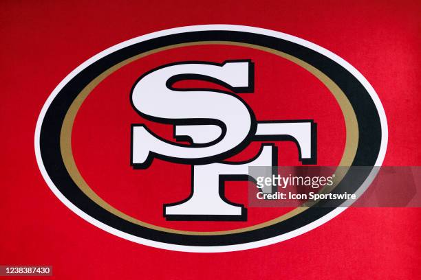 277 San Francisco 49ers Logo Images Stock Photos, High-Res Pictures, and  Images - Getty Images